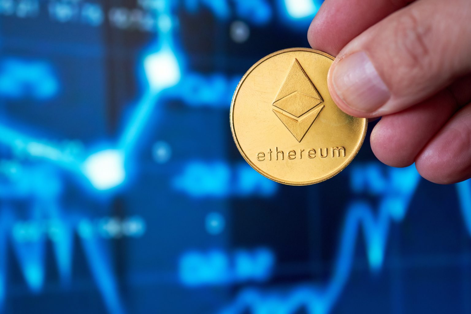 Vitalik Buterin Sells Over $6M in ETH as Holdings Dip Below 225,000